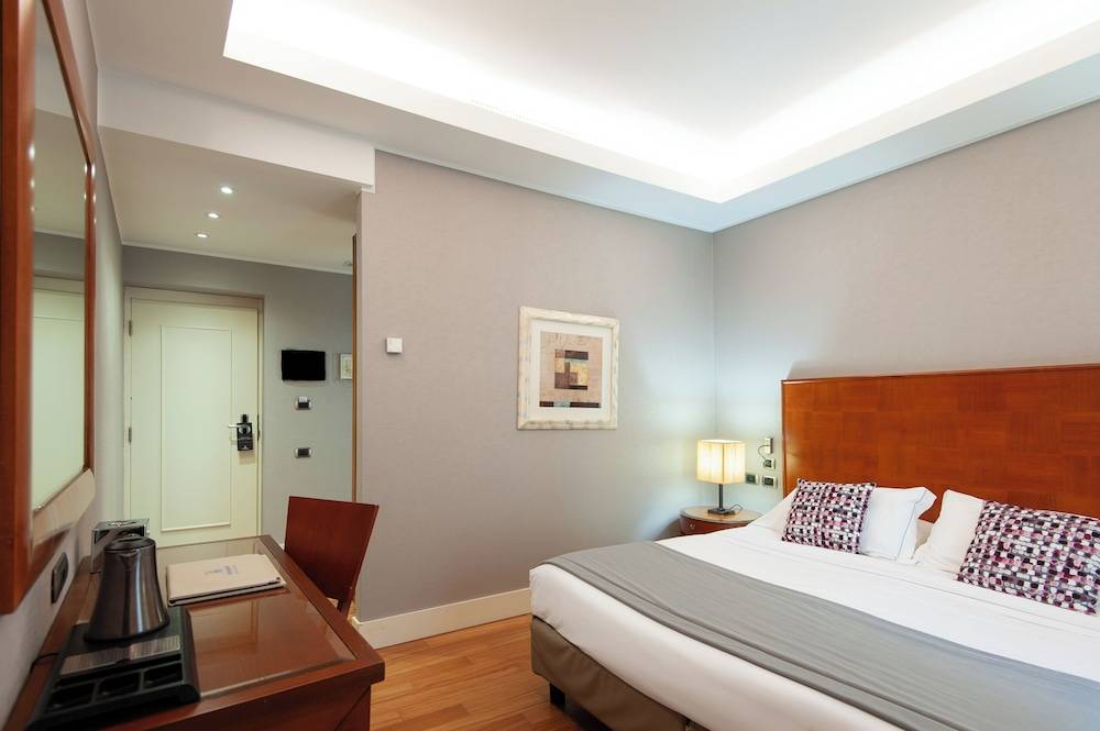 49_736230a0_z 49_736230a0_z