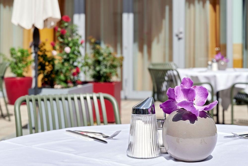 48_c705d134_z 48_c705d134_z