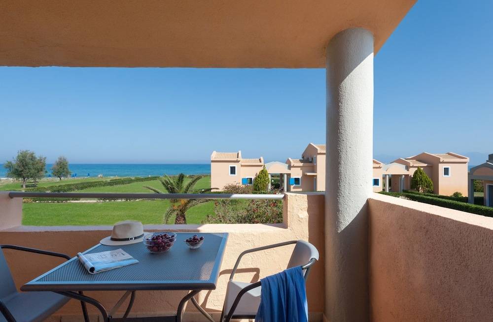 23_33440726_z 23_33440726_z