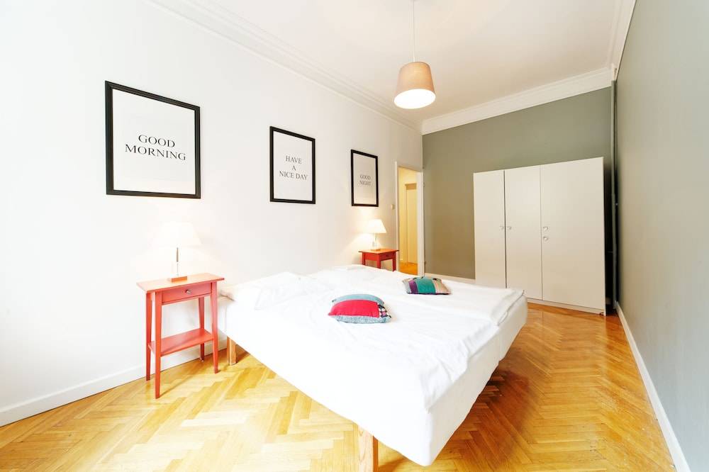 37_e99e40fc_z