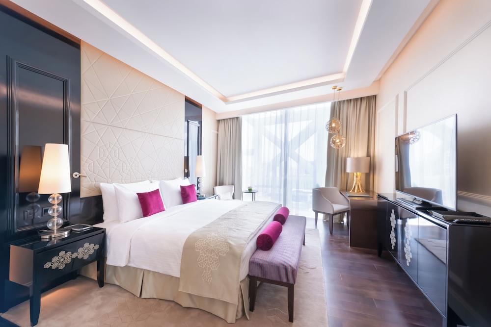 13_82111230_z 13_82111230_z