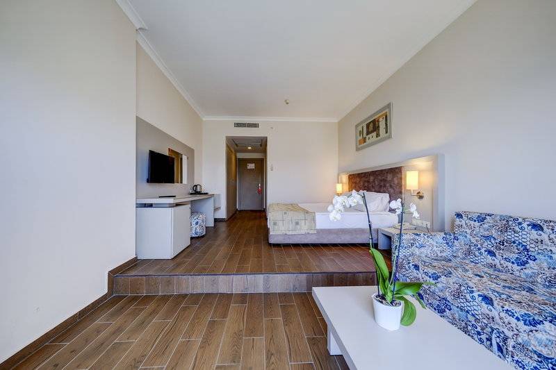 YASMIN RESORT HOTEL