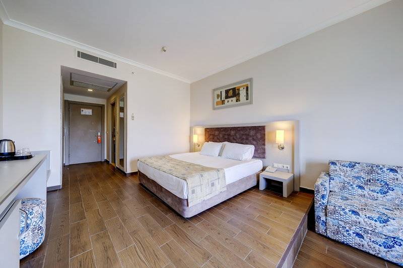 YASMIN RESORT HOTEL