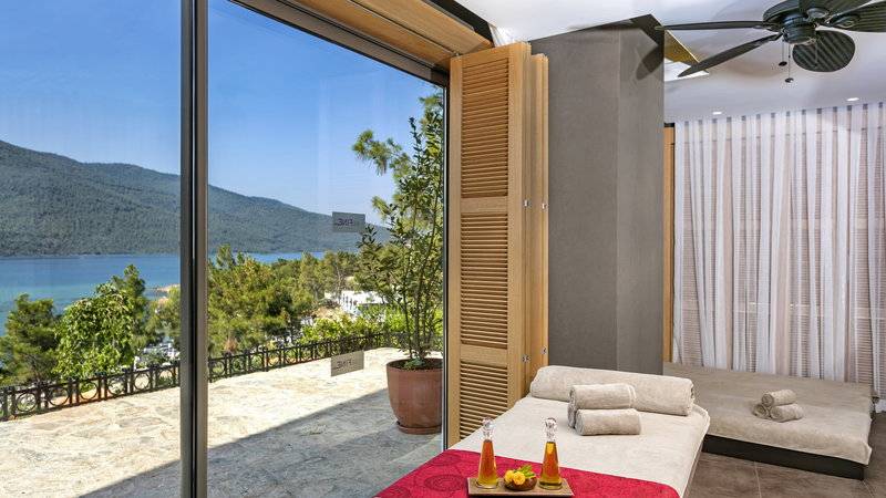 TITANIC LUXURY COLLECTION BODRUM