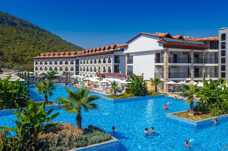 RAMADA RESORT BY WYNDAM AKBUK