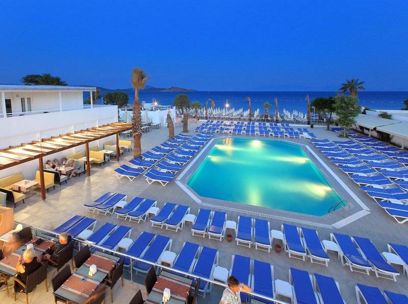 PETUNYA BEACH RESORT