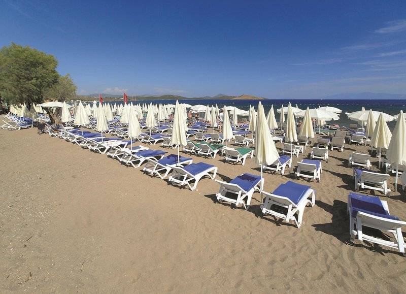 PETUNYA BEACH RESORT