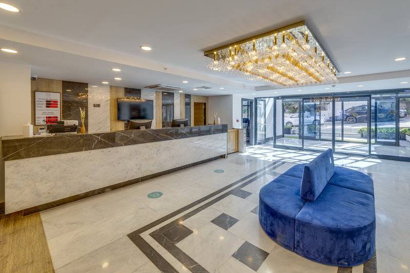 SIGNATURE BLUE RESORT