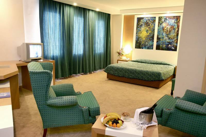 LADONIA HOTELS ADAKULE
