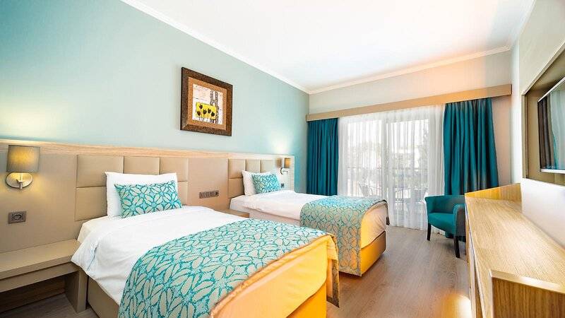 AQUA FANTASY HOTELS &  AQUAPARK
