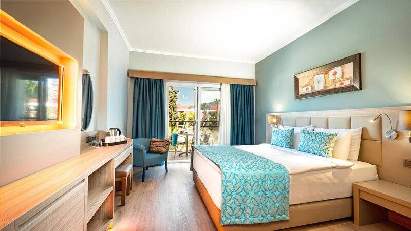 AQUA FANTASY HOTELS &  AQUAPARK