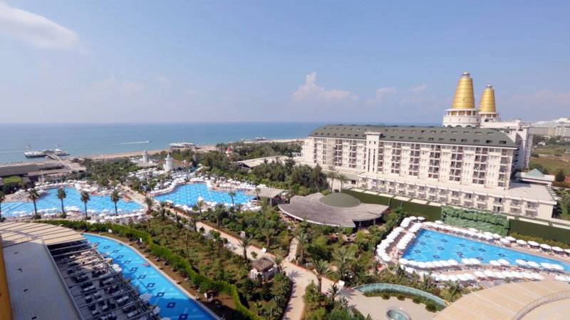 DELPHIN IMPERIAL HOTEL