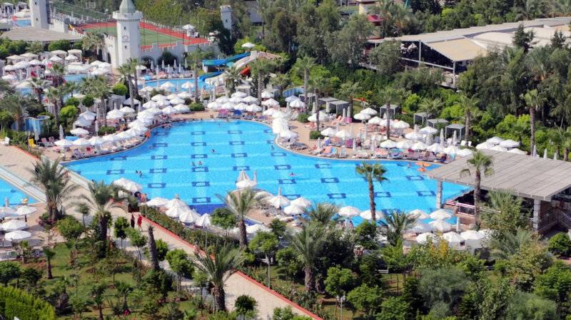 DELPHIN IMPERIAL HOTEL