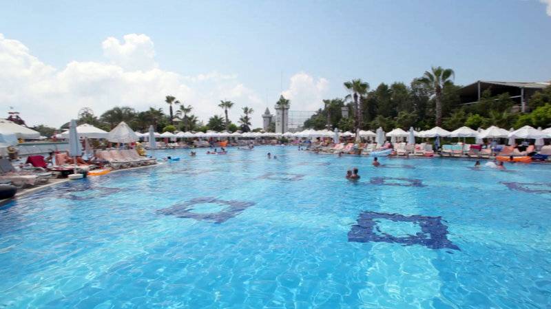 DELPHIN IMPERIAL HOTEL