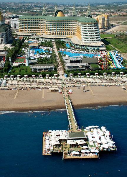 DELPHIN IMPERIAL HOTEL