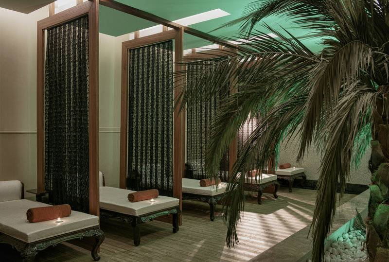 DELPHIN IMPERIAL HOTEL