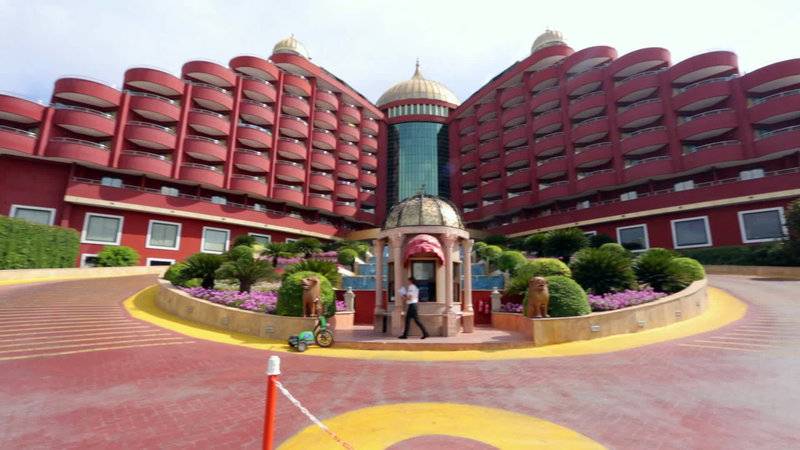 DELPHIN PALACE HOTEL