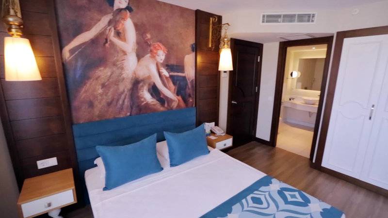 DELPHIN DIVA HOTEL