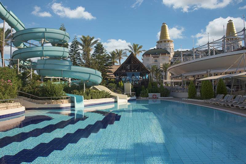 DELPHIN DIVA HOTEL