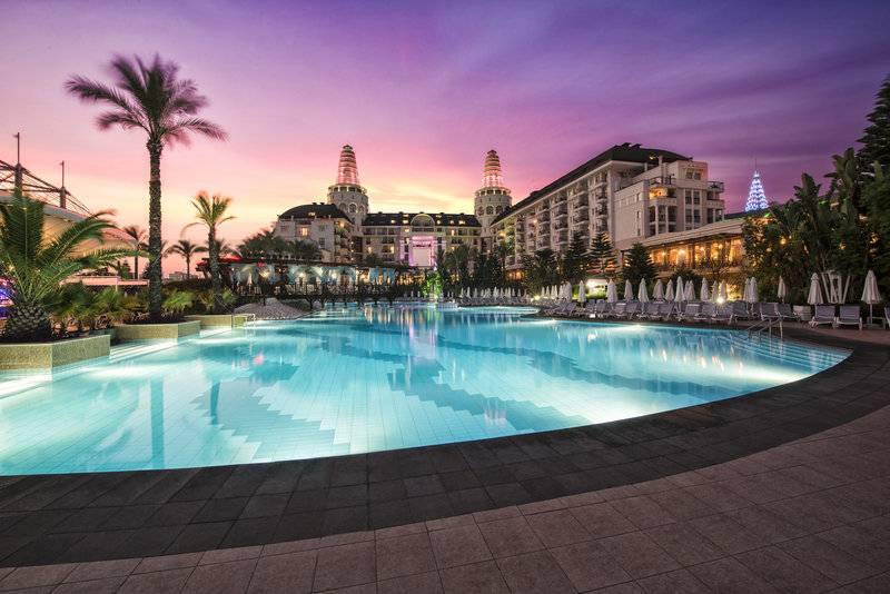 DELPHIN DIVA HOTEL