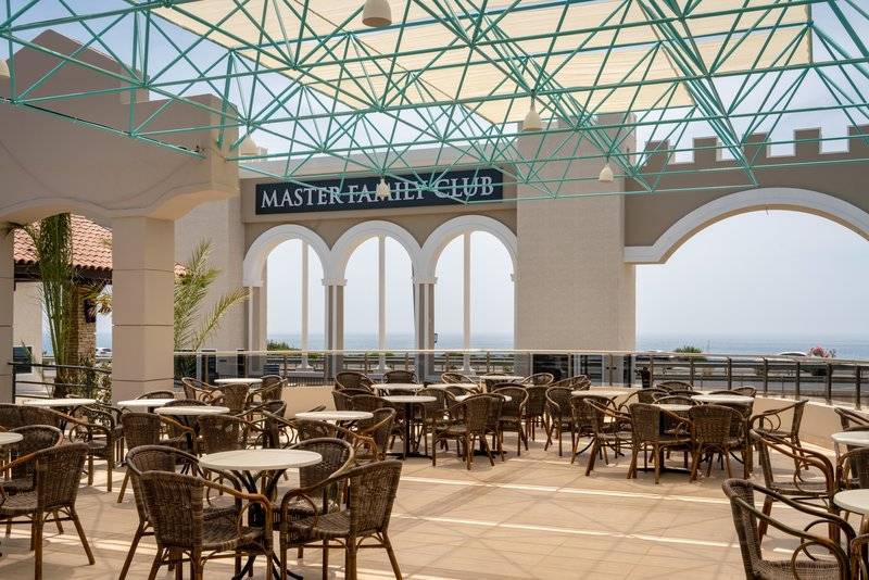MASTER FAMILY CLUB
