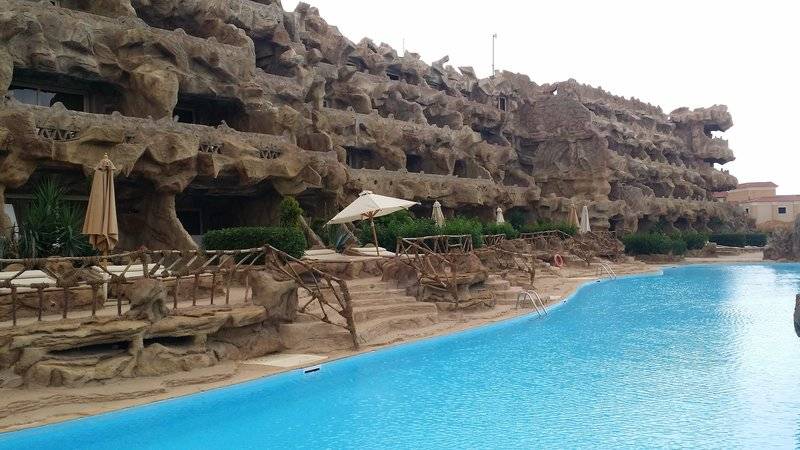 CAVES BEACH RESORT