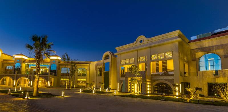 PICKALBATROS WHITE BEACH RESORT
