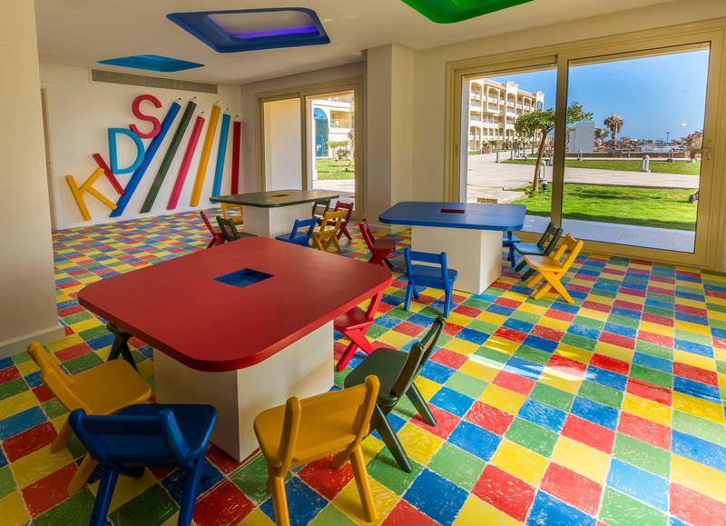 PICKALBATROS WHITE BEACH RESORT