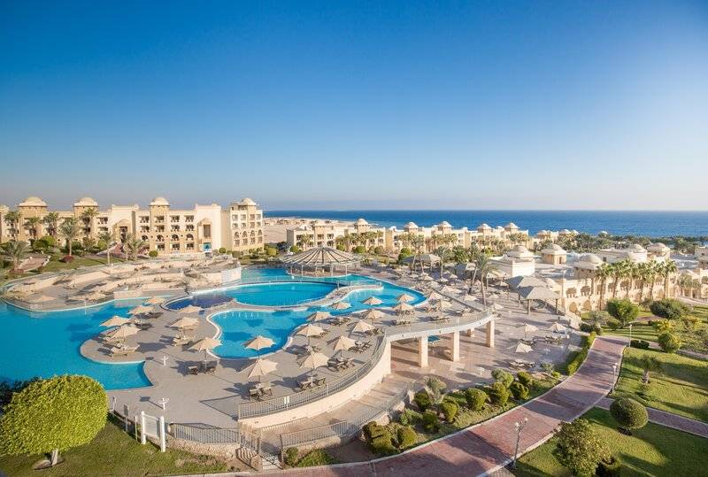 SERENITY MAKADI BEACH RESORT