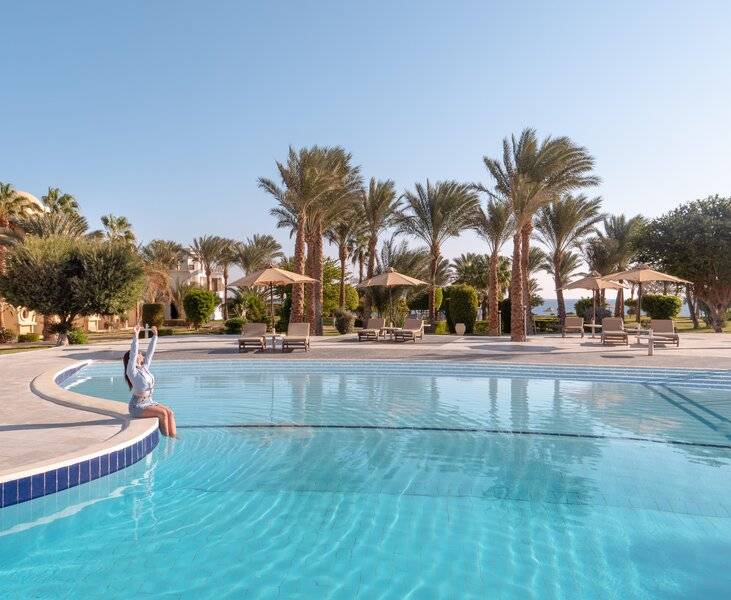 SERENITY MAKADI BEACH RESORT