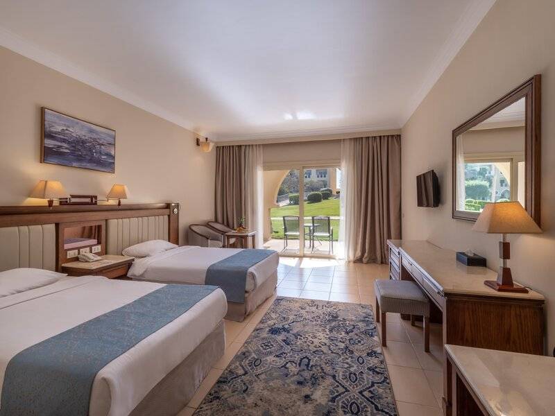 SERENITY MAKADI BEACH RESORT