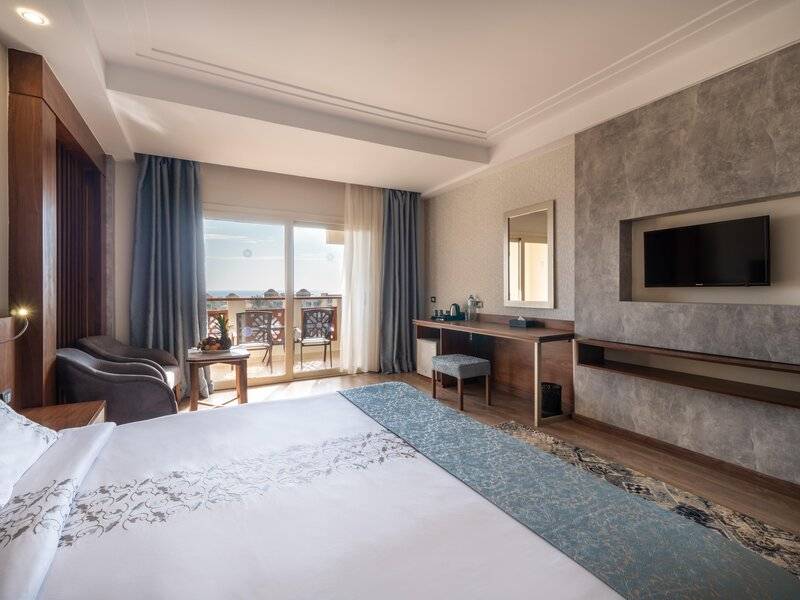 SERENITY MAKADI BEACH RESORT
