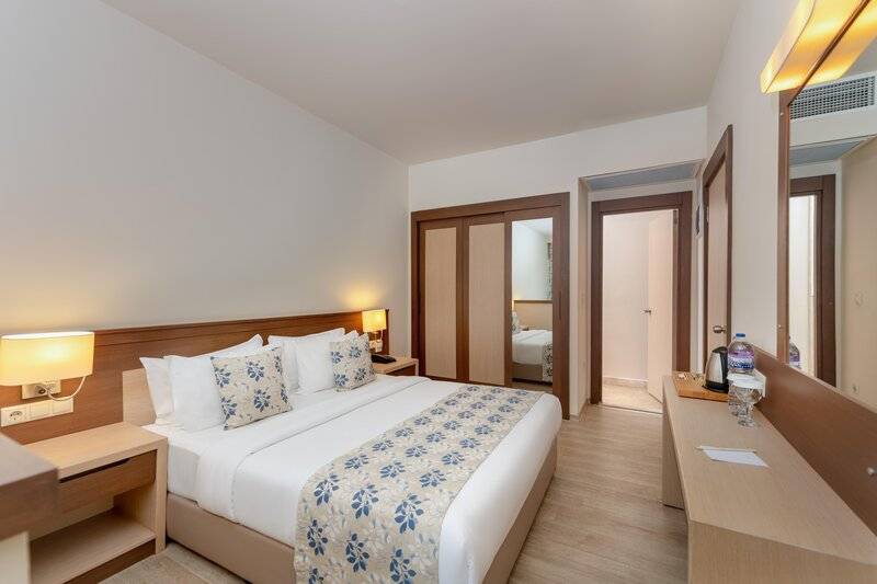 LABRANDA MARES HOTEL