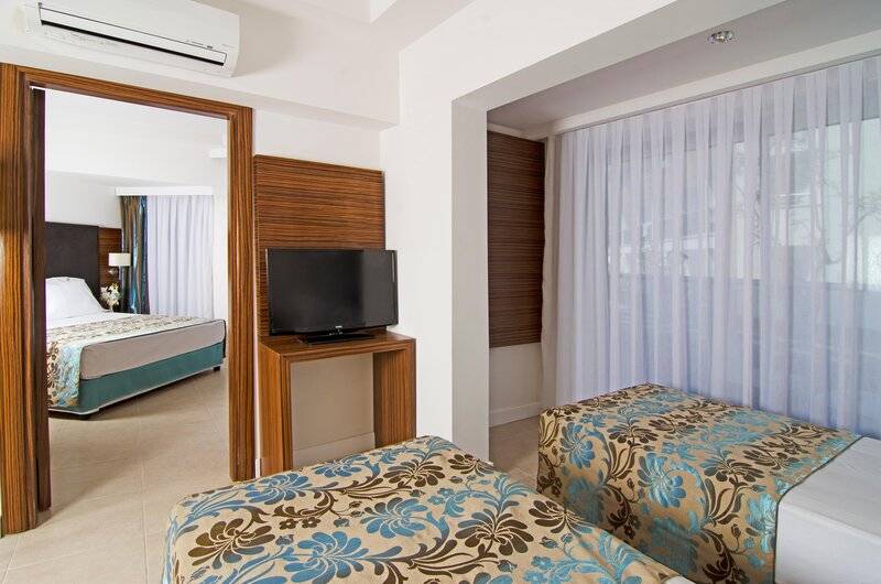 PALM WINGS BEACH RESORT & SPA KUSADASI