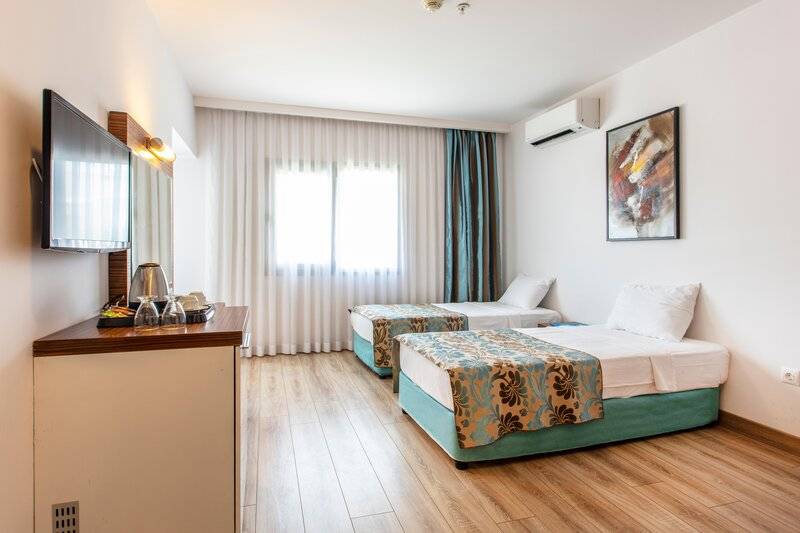 PALM WINGS BEACH RESORT & SPA KUSADASI