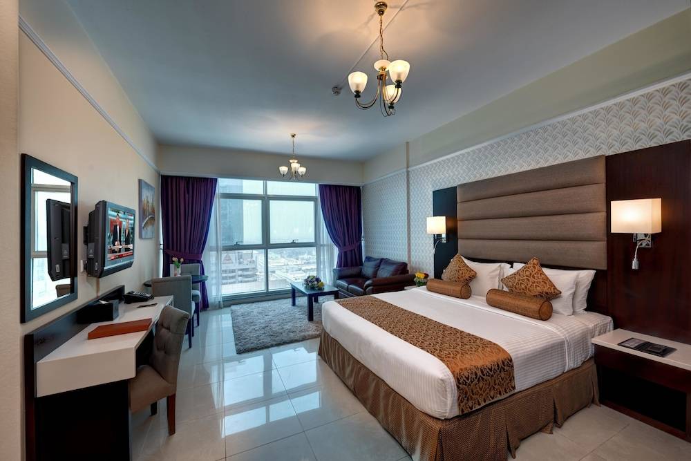Emirates Grand Hotel Apartment