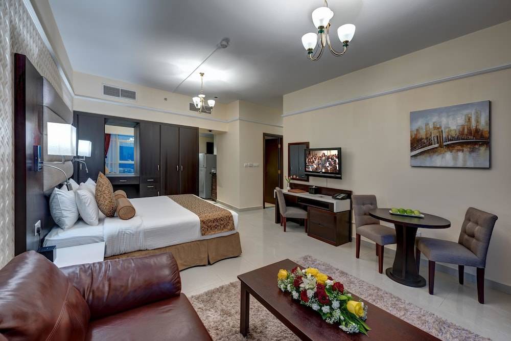 Emirates Grand Hotel Apartment