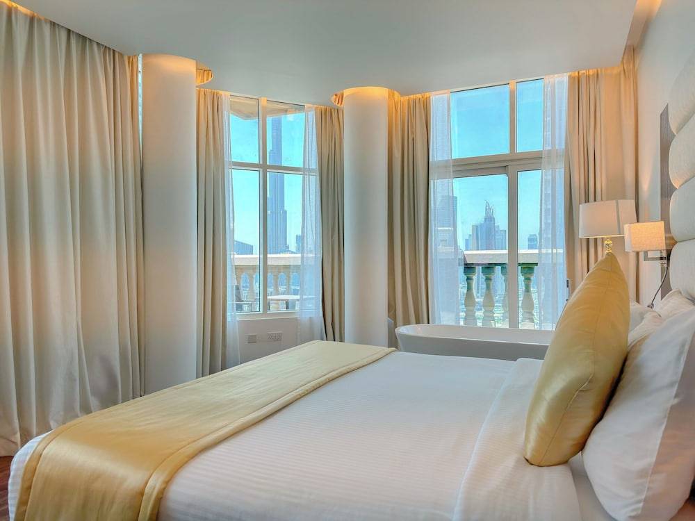 Emirates Grand Hotel Apartment