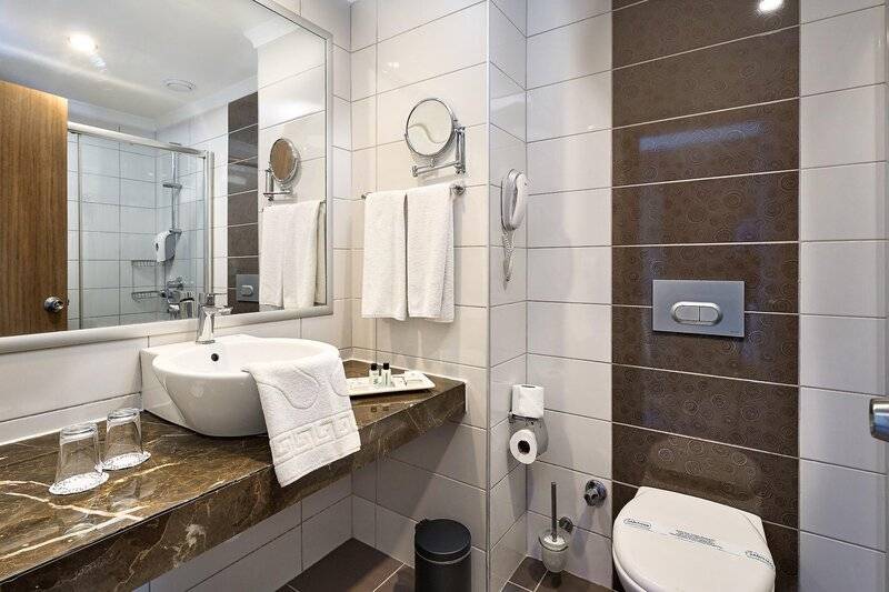 ANNABELLA DIAMOND HOTEL AND SPA