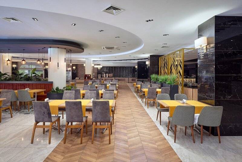 ANNABELLA DIAMOND HOTEL AND SPA