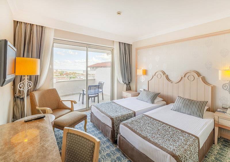 STARLIGHT RESORT HOTEL