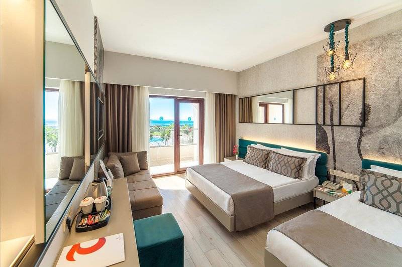 TURAN PRINCE WORLD CLUB HOTEL