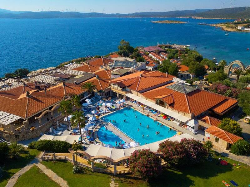 CLUB RESORT ATLANTIS