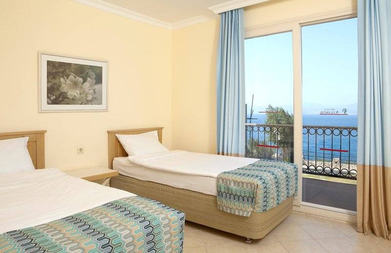 CLUB RESORT ATLANTIS