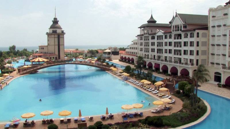 TITANIC MARDAN PALACE