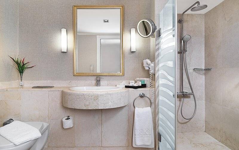 IMPERIAL TURKIZ RESORT HOTEL