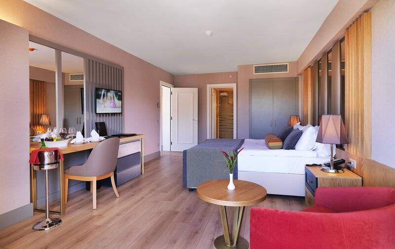 IMPERIAL TURKIZ RESORT HOTEL