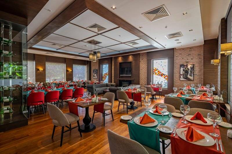 SUNLAND RESORT HOTEL