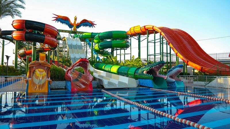 CRYSTAL ADMIRAL RESORT SUITES AND SPA