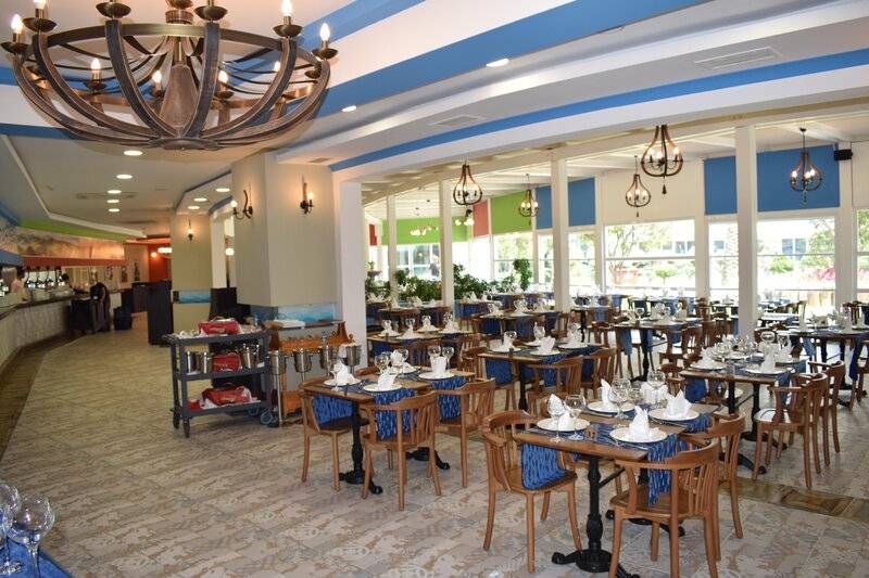 CRYSTAL ADMIRAL RESORT SUITES AND SPA